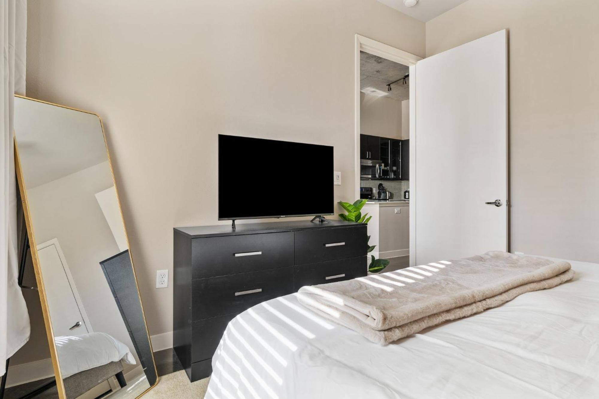 Lodgeur Med Center, - Close To Md Anderson & Other Hospitals *